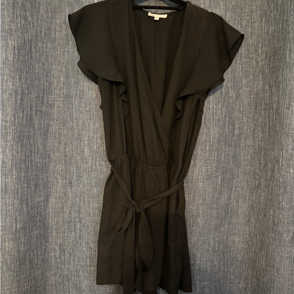 DR2 Black Ruffle Sleeve Mini Romper